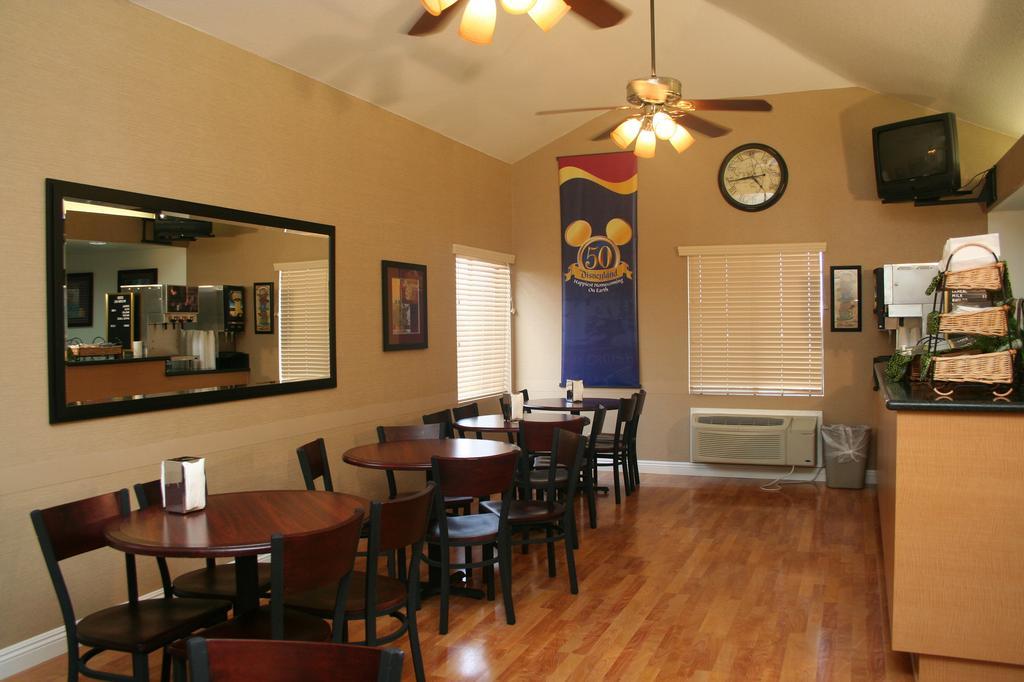 Tropicana Inn & Suites Anaheim Ristorante foto